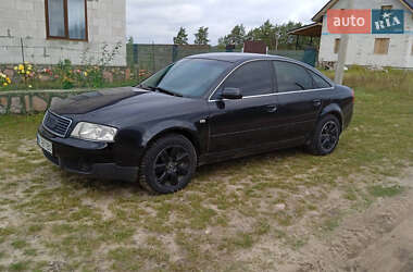 Седан Audi A6 2004 в Сарнах