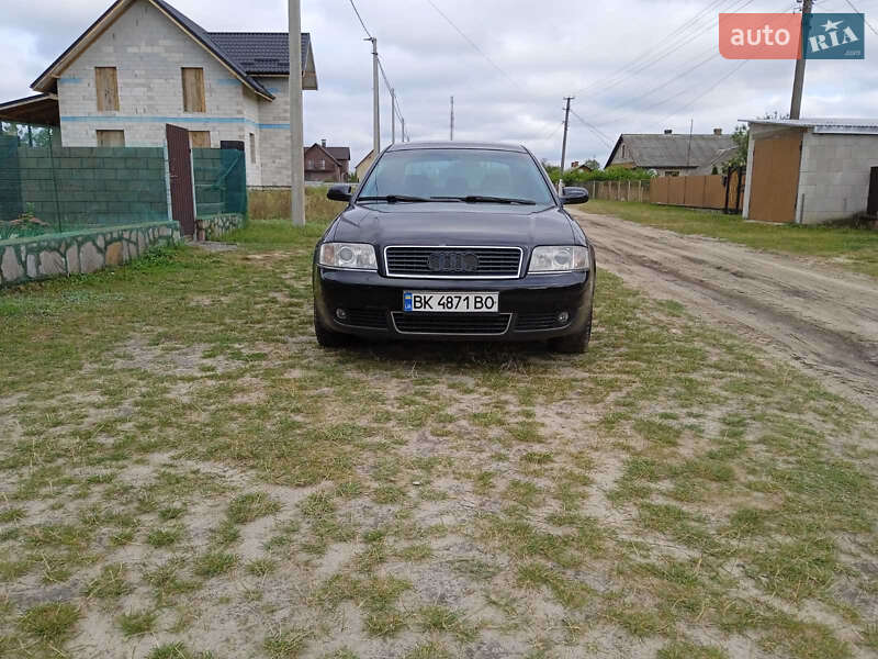 Седан Audi A6 2004 в Сарнах