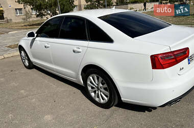 Седан Audi A6 2012 в 