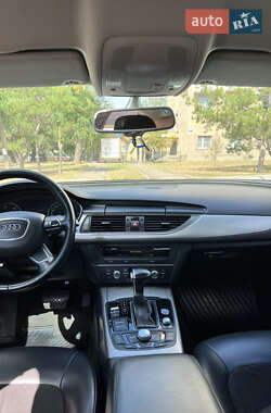 Седан Audi A6 2012 в 