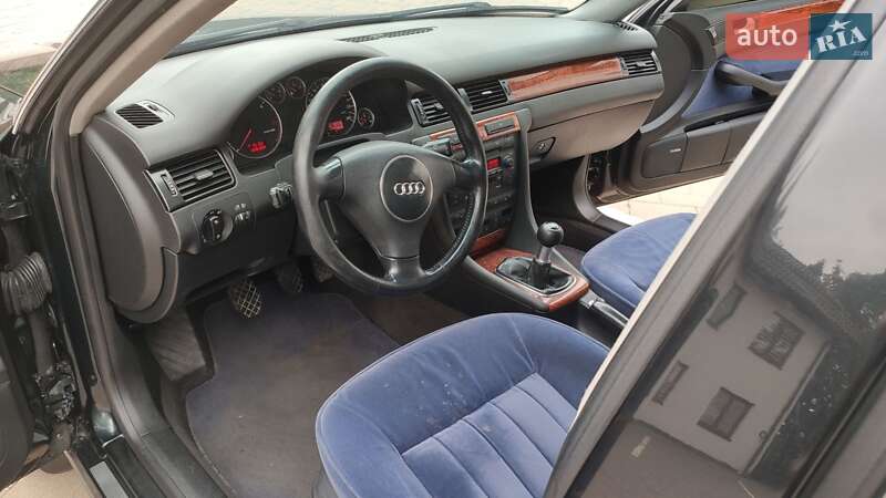 Седан Audi A6 2003 в Березному