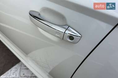 Седан Audi A6 2016 в 