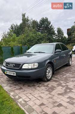 Седан Audi A6 1995 в Ровно