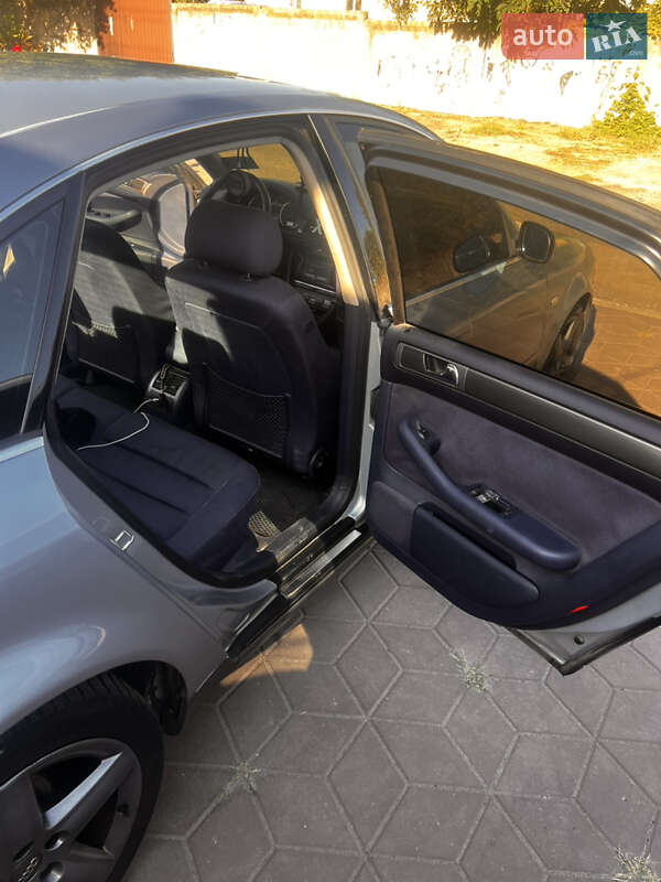 Седан Audi A6 1998 в Запорожье