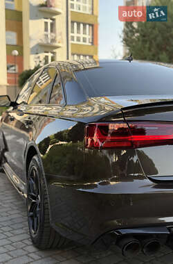 Седан Audi A6 2016 в 