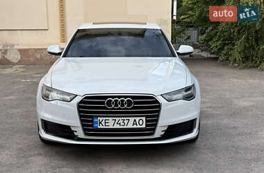 Седан Audi A6 2015 в 