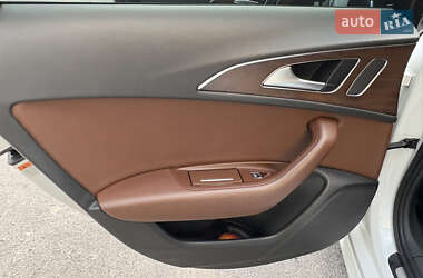 Седан Audi A6 2015 в 