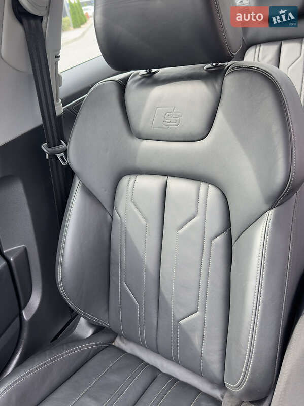 Седан Audi A6 2019 в Луцке