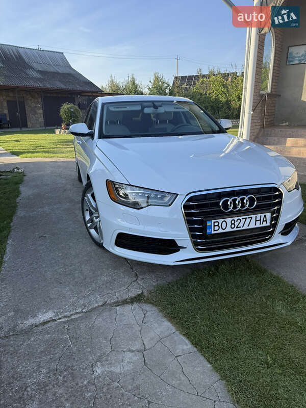 Седан Audi A6 2014 в Гусятине