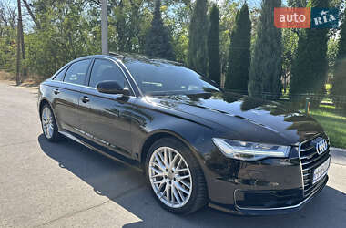 Седан Audi A6 2015 в 
