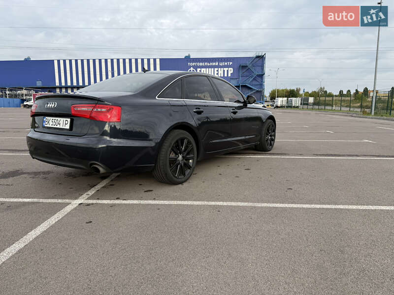 Седан Audi A6 2012 в Рівному
