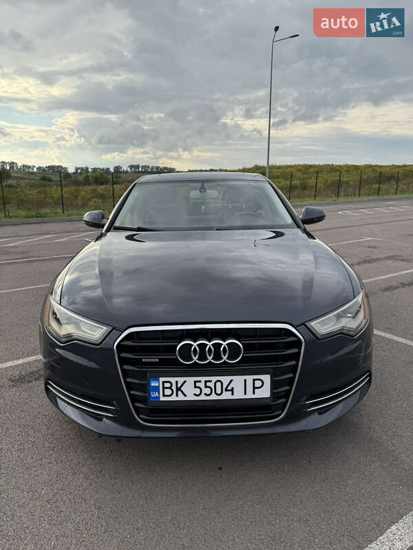 Седан Audi A6 2012 в Рівному