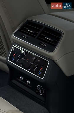 Седан Audi A6 2020 в 
