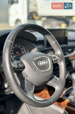 Седан Audi A6 2013 в 