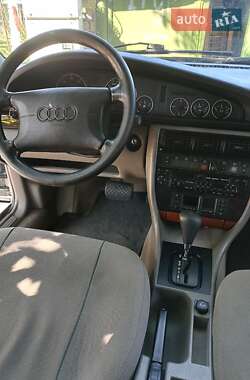 Універсал Audi A6 1997 в 