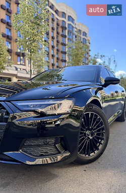 Седан Audi A6 2023 в Киеве