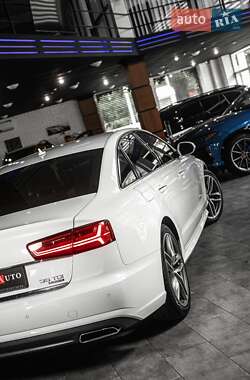 Седан Audi A6 2016 в 