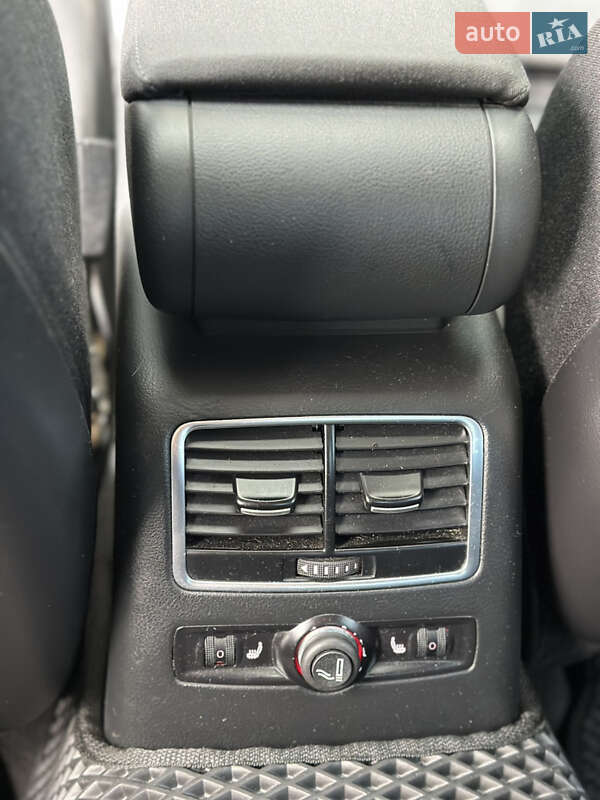 Седан Audi A6 2010 в Сарнах