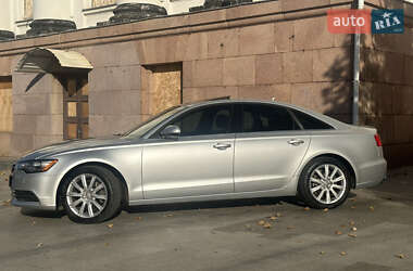 Седан Audi A6 2013 в 