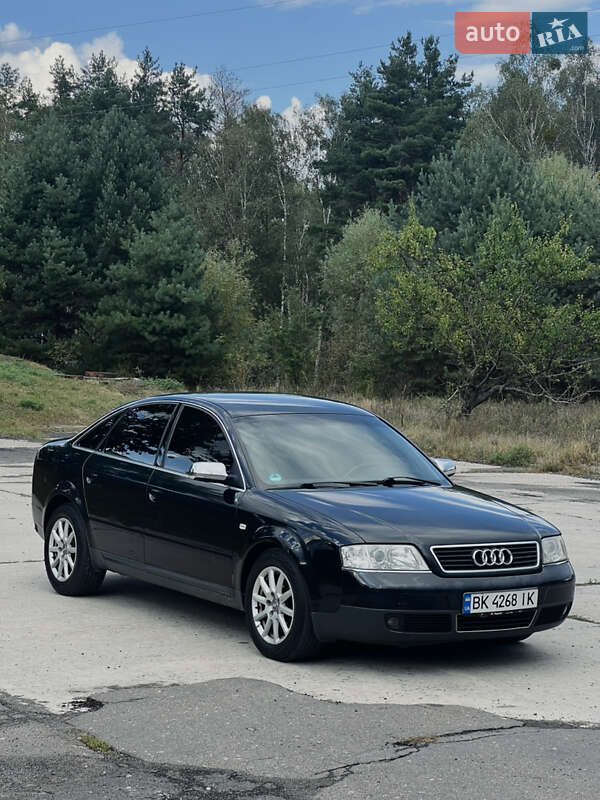 Седан Audi A6 2001 в 