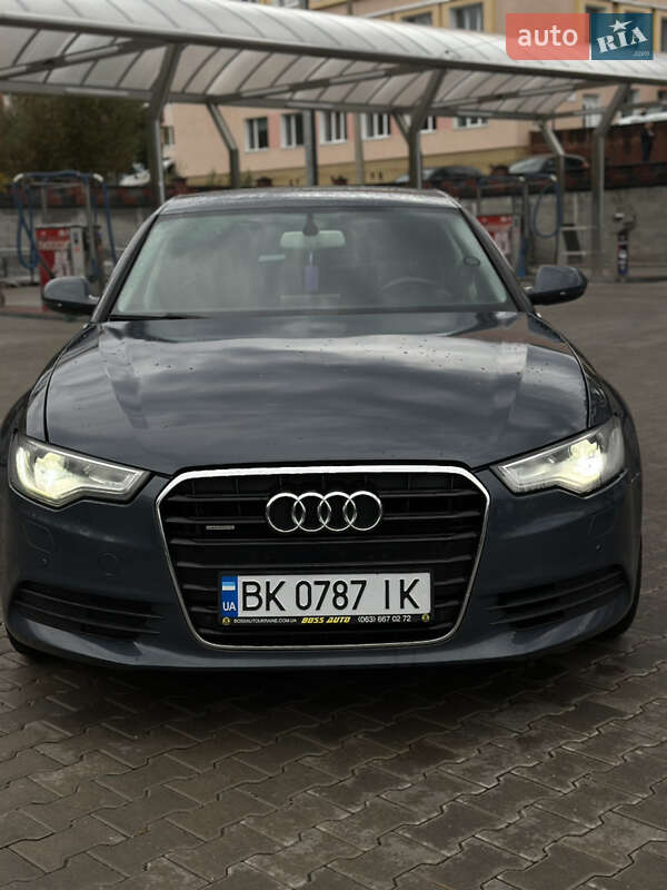 Седан Audi A6 2011 в 