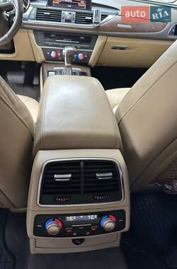 Седан Audi A6 2011 в 