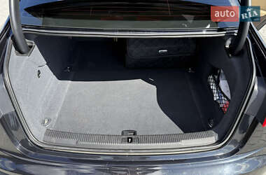 Седан Audi A6 2012 в 