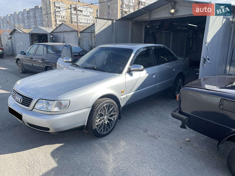Седан Audi A6 1996 в Києві