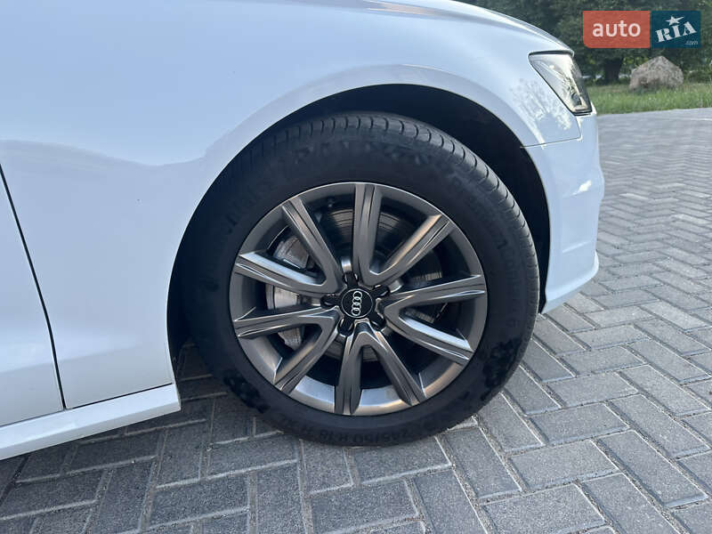 Седан Audi A6 2015 в Виннице