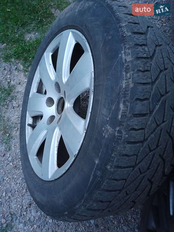 Седан Audi A6 2004 в Глобине