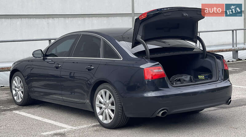 Седан Audi A6 2012 в Киеве