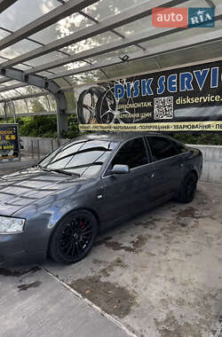 Седан Audi A6 2002 в 