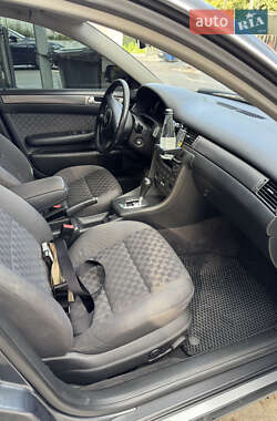 Седан Audi A6 2002 в 