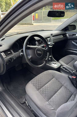 Седан Audi A6 2002 в 