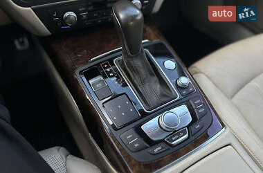 Седан Audi A6 2015 в 