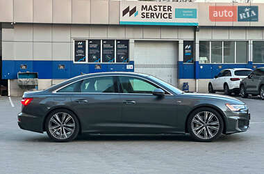 Седан Audi A6 2019 в 