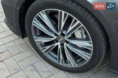 Седан Audi A6 2019 в 