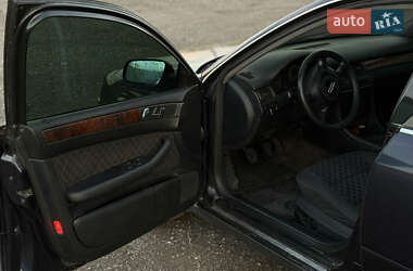 Універсал Audi A6 1999 в 