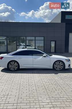 Седан Audi A6 2019 в 