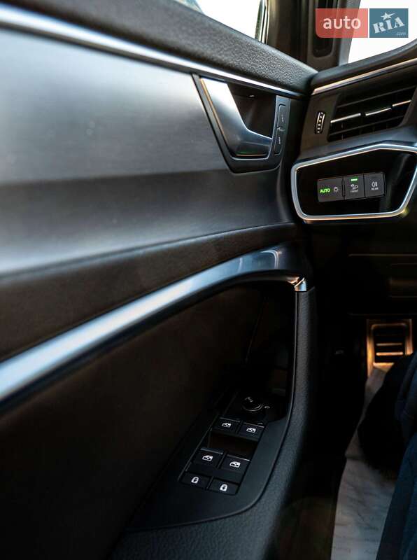 Универсал Audi A6 2021 в Черновцах