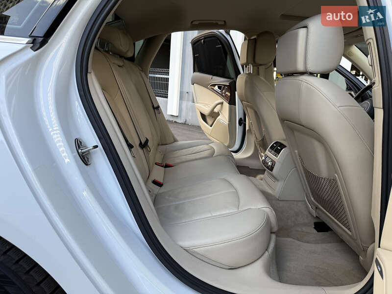 Седан Audi A6 2015 в Киеве