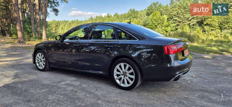 Седан Audi A6 2012 в Дубні
