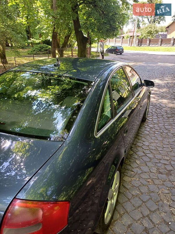 Седан Audi A6 2003 в Остроге