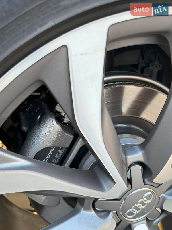 Седан Audi A6 2012 в Днепре