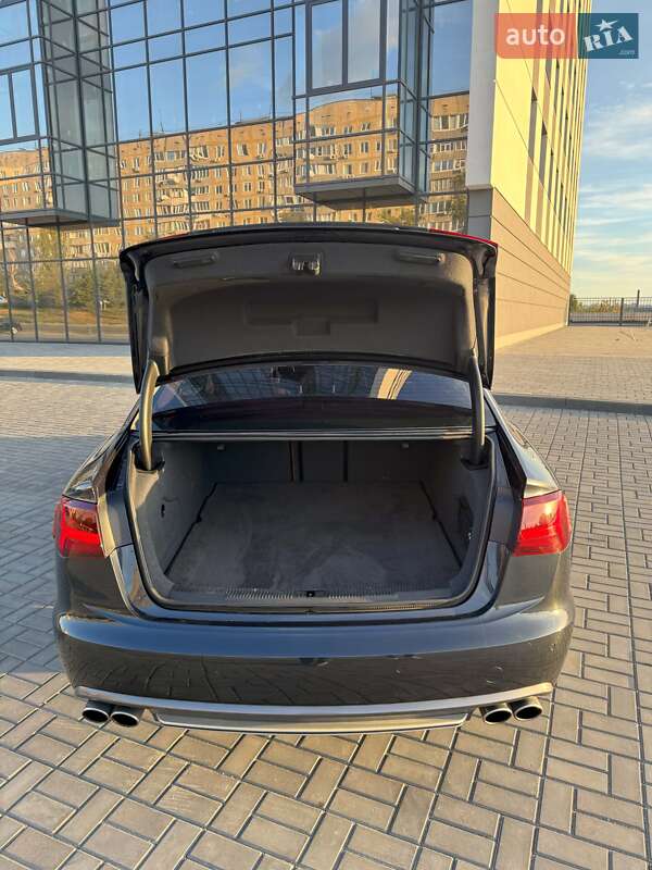 Седан Audi A6 2012 в Днепре