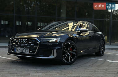 Седан Audi A6 2018 в 