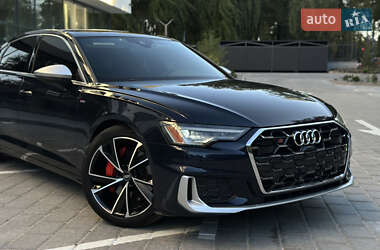 Седан Audi A6 2018 в 