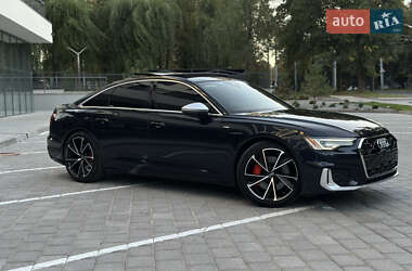 Седан Audi A6 2018 в 