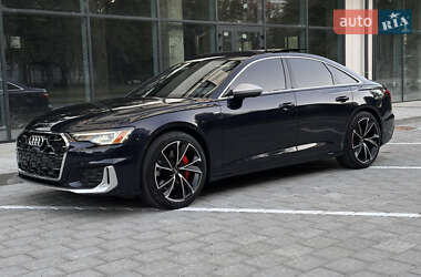 Седан Audi A6 2018 в 