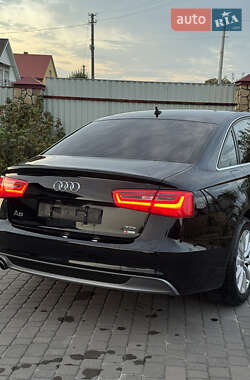 Седан Audi A6 2014 в 